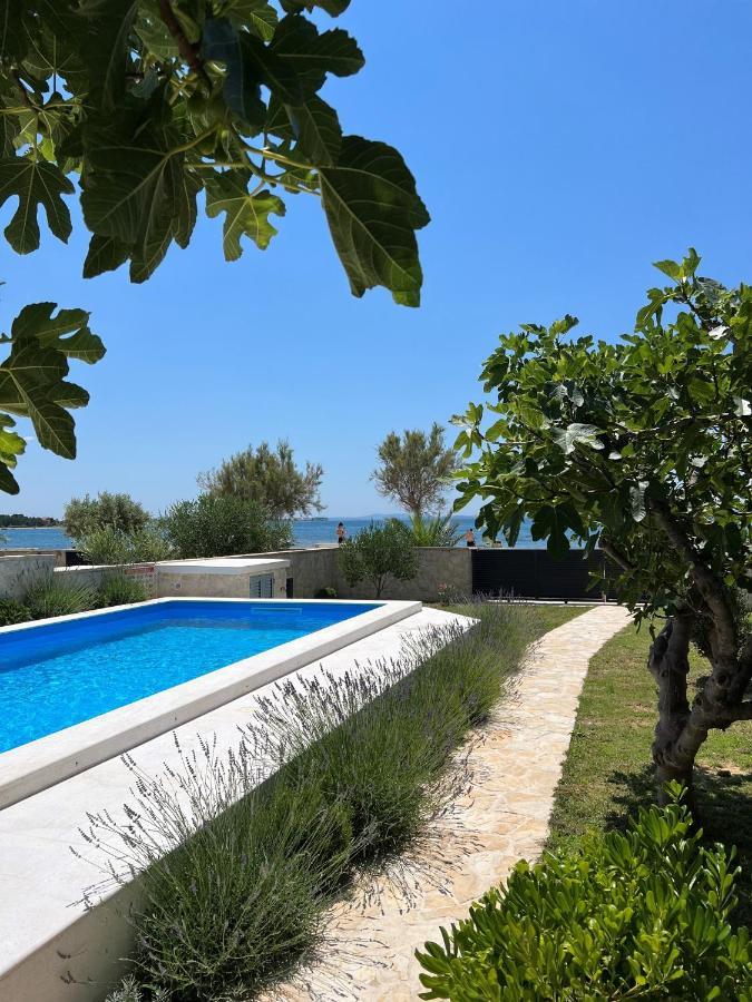 Holiday House Laura Вир Экстерьер фото